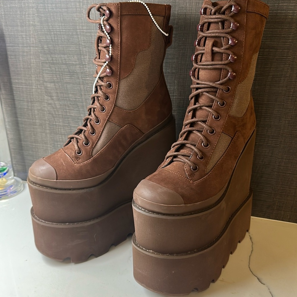 Darker Wavs ATMOSPHERE DOUBLE STACK FIELD GIRL TRAITOR BOOTS - BROWN - Picture 3 of 6